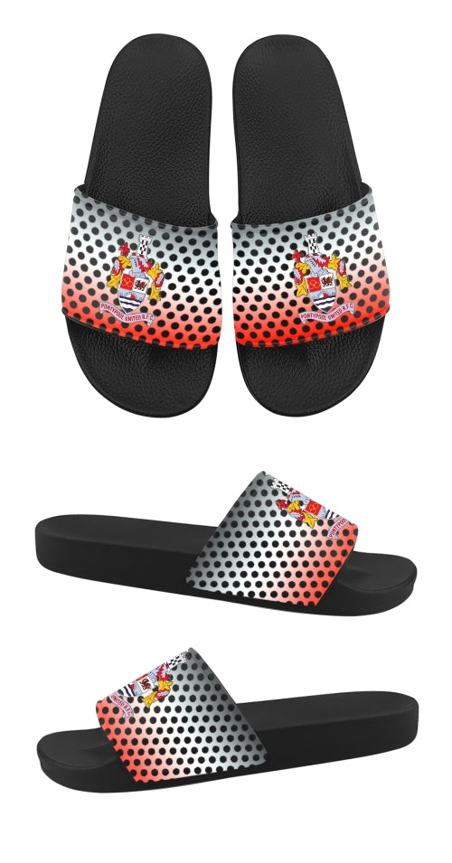 Customised Sliders for Sports Teams – Comfort Meets Team Spirit - my merch